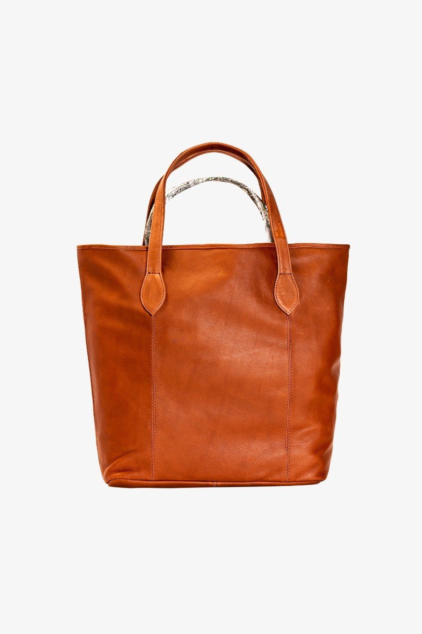 Leather handbag photographed as a product portfolio sample